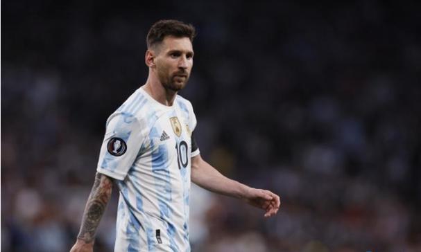 香港男子家中闭门数日后身亡，房内电脑现色情网站！警方回应